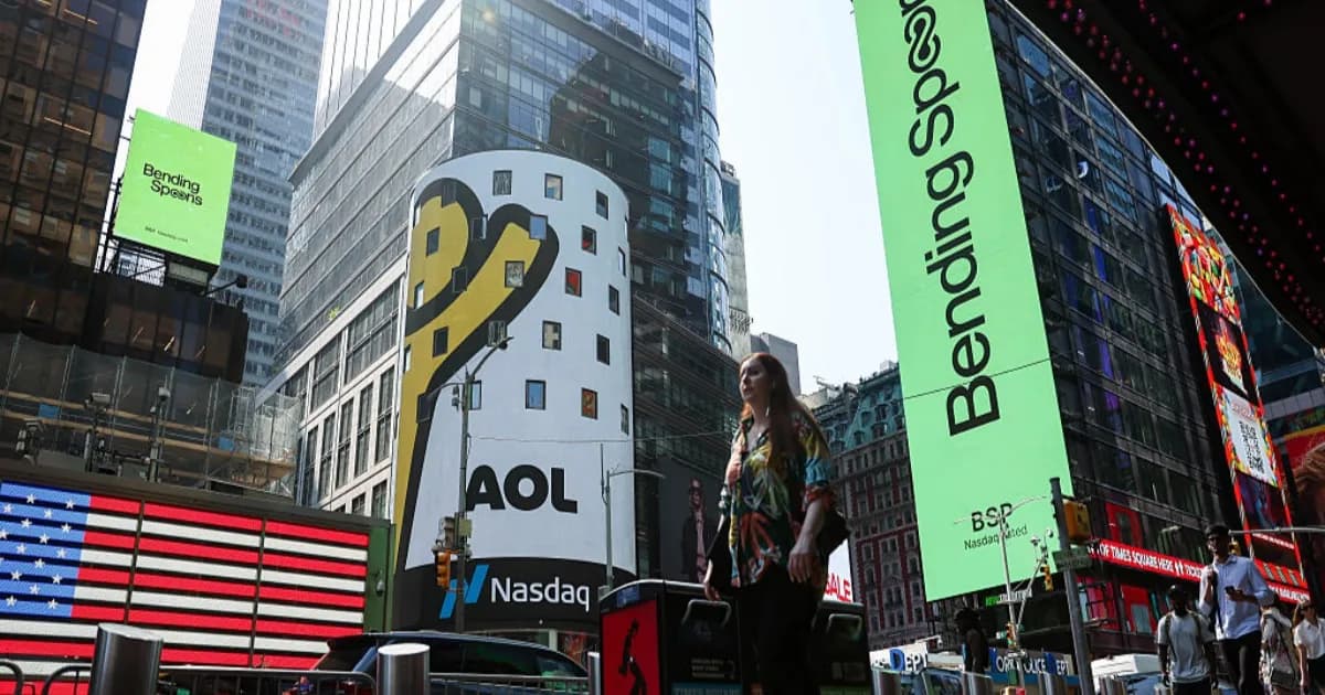 Ilustrasi logo Bending Spoons dengan latar belakang grafik pasar saham Nasdaq yang menunjukkan kenaikan valuasi perusahaan