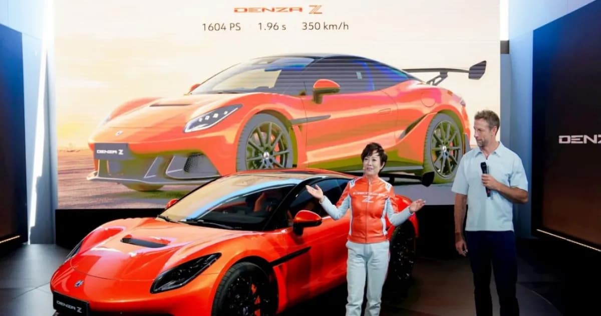 BYD Denza Z supercar listrik tampak depan dengan warna Monte Carlo Orange