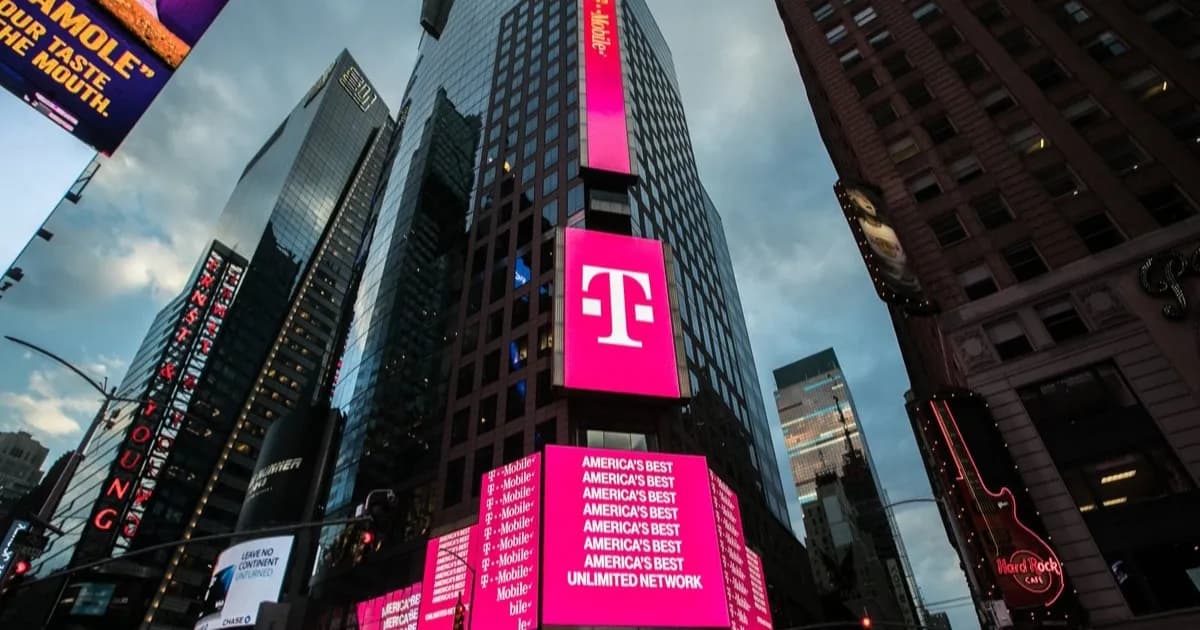 Ilustrasi spektrum Upper C-Band dan 2.7 GHz yang dilelang FCC untuk operator T-Mobile