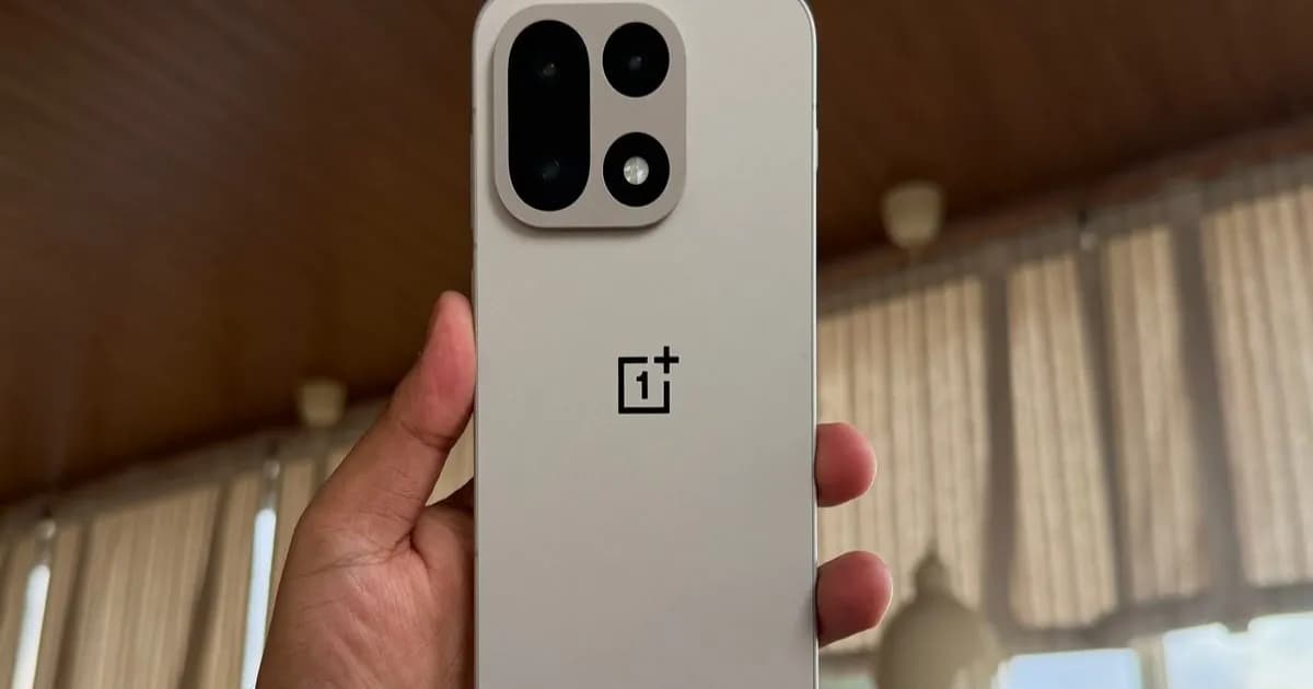 Render OnePlus 16 dengan desain baru