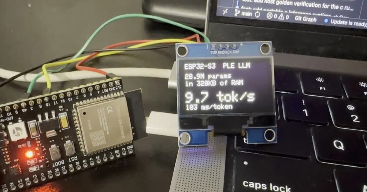 Mikrokontroler ESP32-S3 yang digunakan untuk menjalankan model AI dengan 28,9 juta parameter secara lokal.