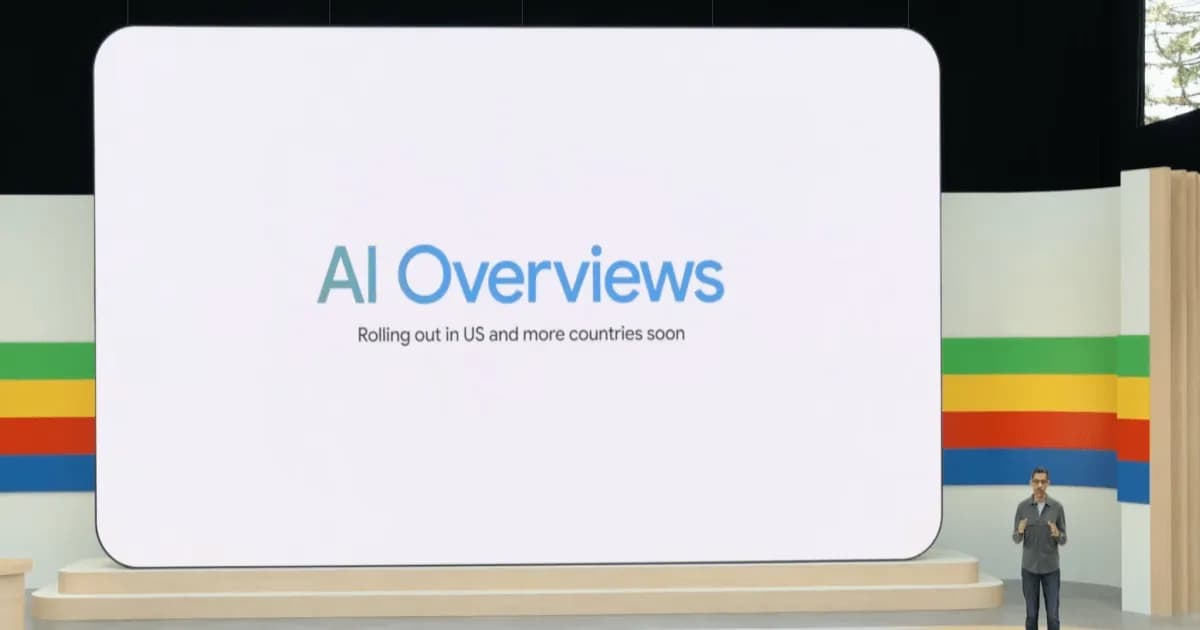 Grafik pertumbuhan AI Overviews Google dari 15% menjadi 43% dalam setahun menurut data Similarweb