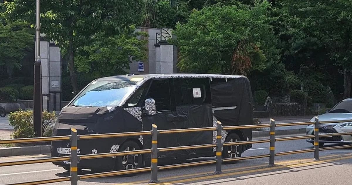 Kia PV7 electric van first look on the road in South Korea