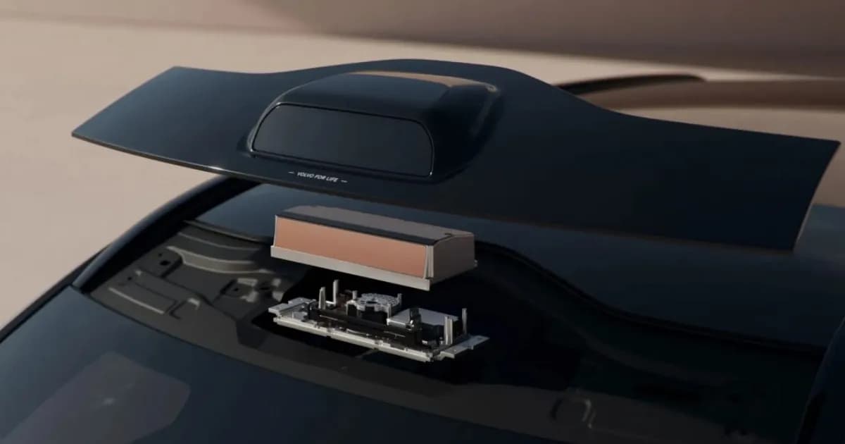 Mobil Volvo EX90 dengan sensor lidar di atap