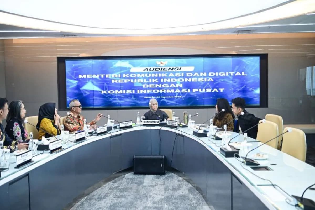 Menkomdigi Minta KIP Jaga Kepercayaan Keterbukaan Informasi