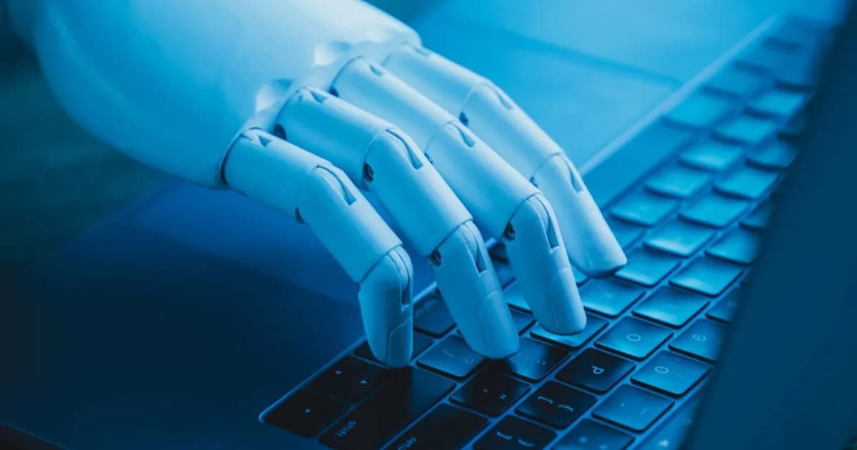 Ilustrasi tangan robot mengetik di keyboard laptop melambangkan serangan AI otonom