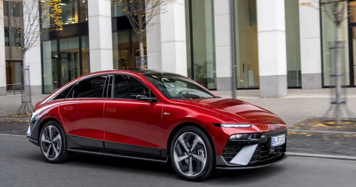 Hyundai IONIQ 6 facelift dengan desain baru saat peluncuran di Turki