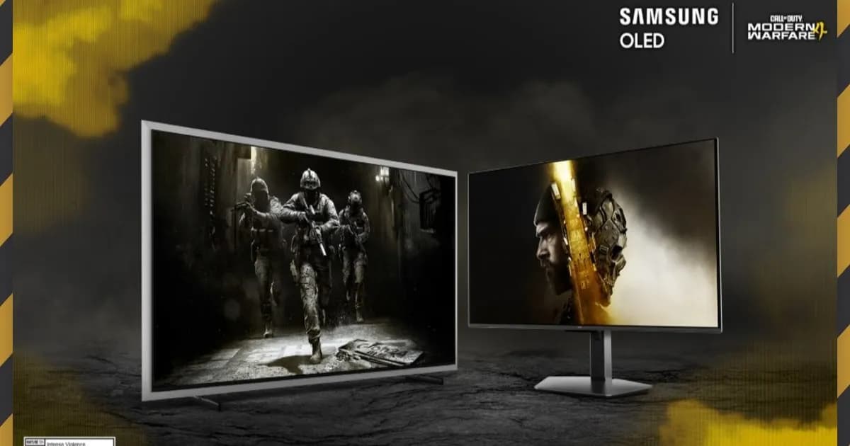 Tampilan depan monitor gaming QLED Samsung Odyssey G9 di atas meja