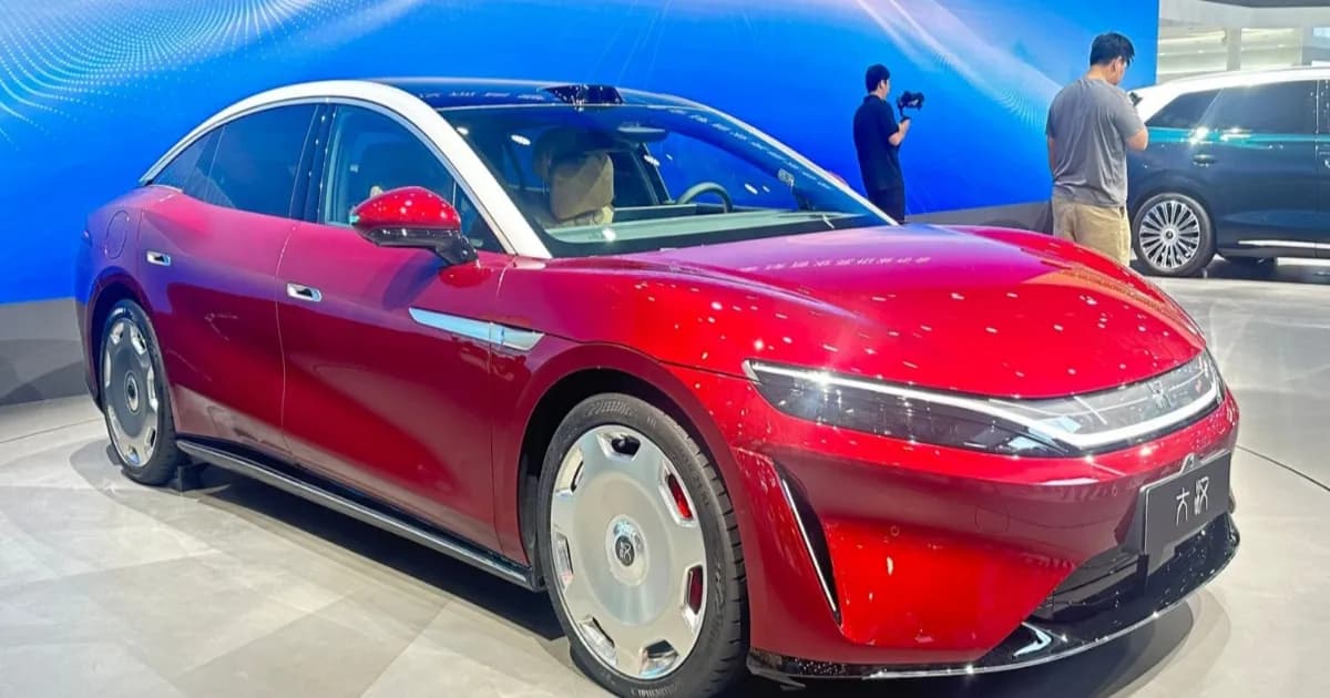 BYD Da Han EV sedan listrik flagship dengan jarak tempuh 1.008 km
