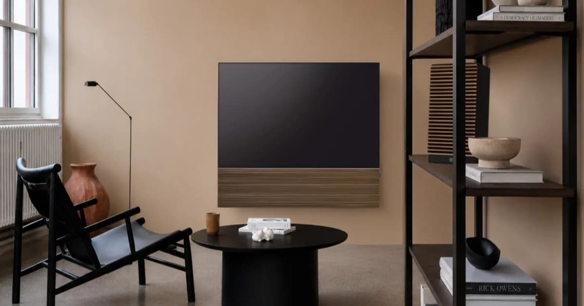 Canvas BACCH 3D soundbar dengan speaker Silverback dari System Audio dalam pengaturan home theater