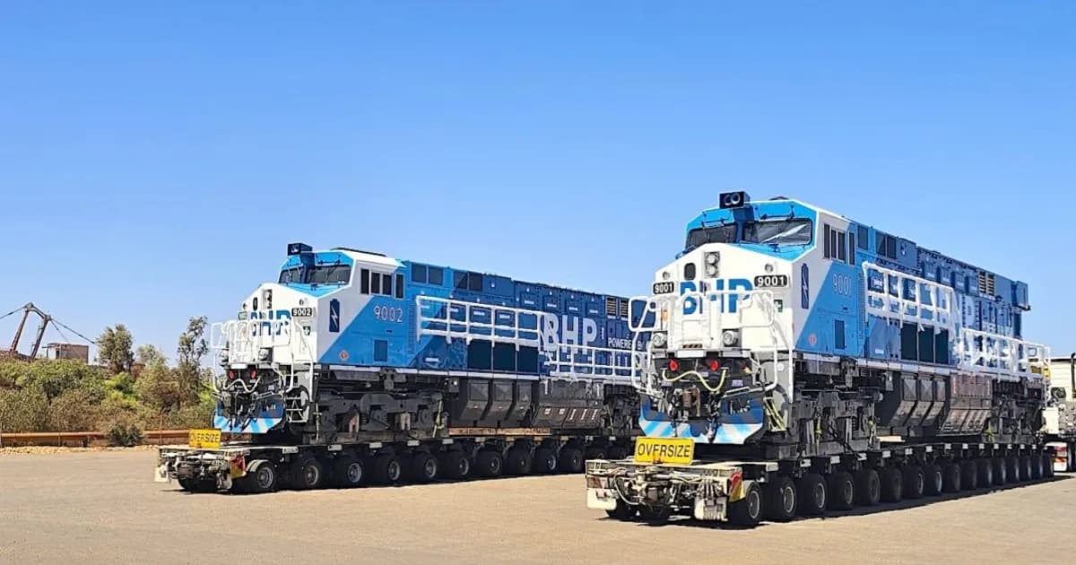 Lokomotif baterai Wabtec FLXDrive BHP di jalur tambang Pilbara Australia