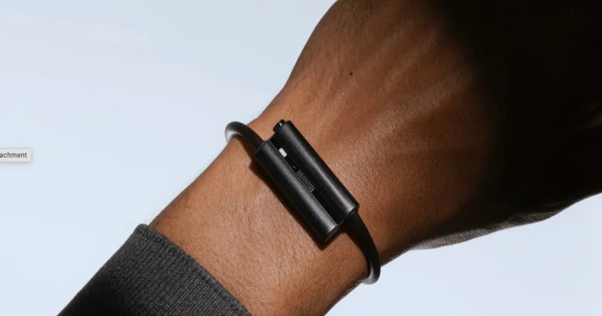 Luffu Link wearable LTE dari pendiri Fitbit dalam tiga pilihan warna
