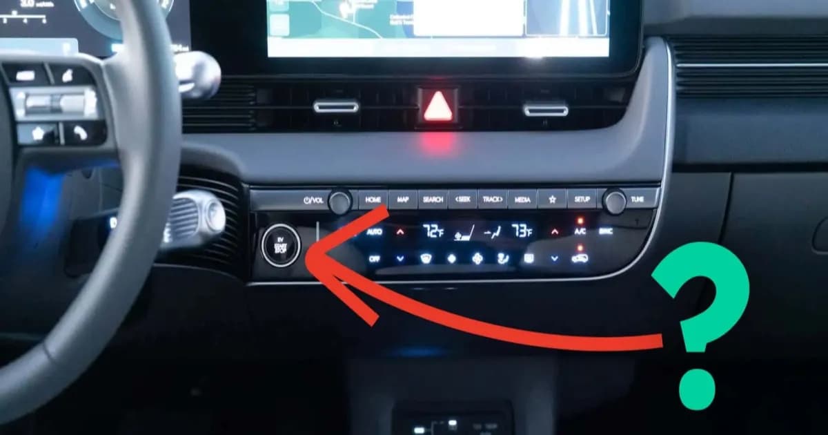 Tombol start/stop berbentuk lingkaran pada konsol tengah Hyundai Ioniq 5