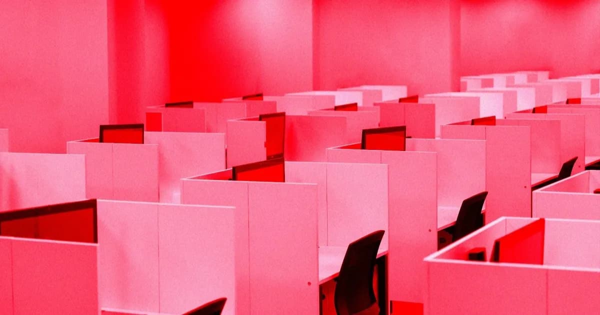 Ilustrasi kantor kosong dengan efek warna sebagai gambaran penurunan lowongan kerja entry-level di sektor teknologi.