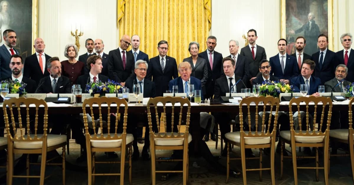 Presiden Donald Trump memimpin pertemuan dengan para pemimpin industri AI di Gedung Putih untuk membahas komitmen keamanan AI
