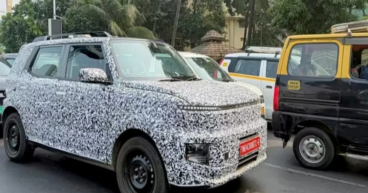 Hyundai IONIQ 4 SUV listrik kompak berkamuflase saat pengujian jalan di Korea Selatan