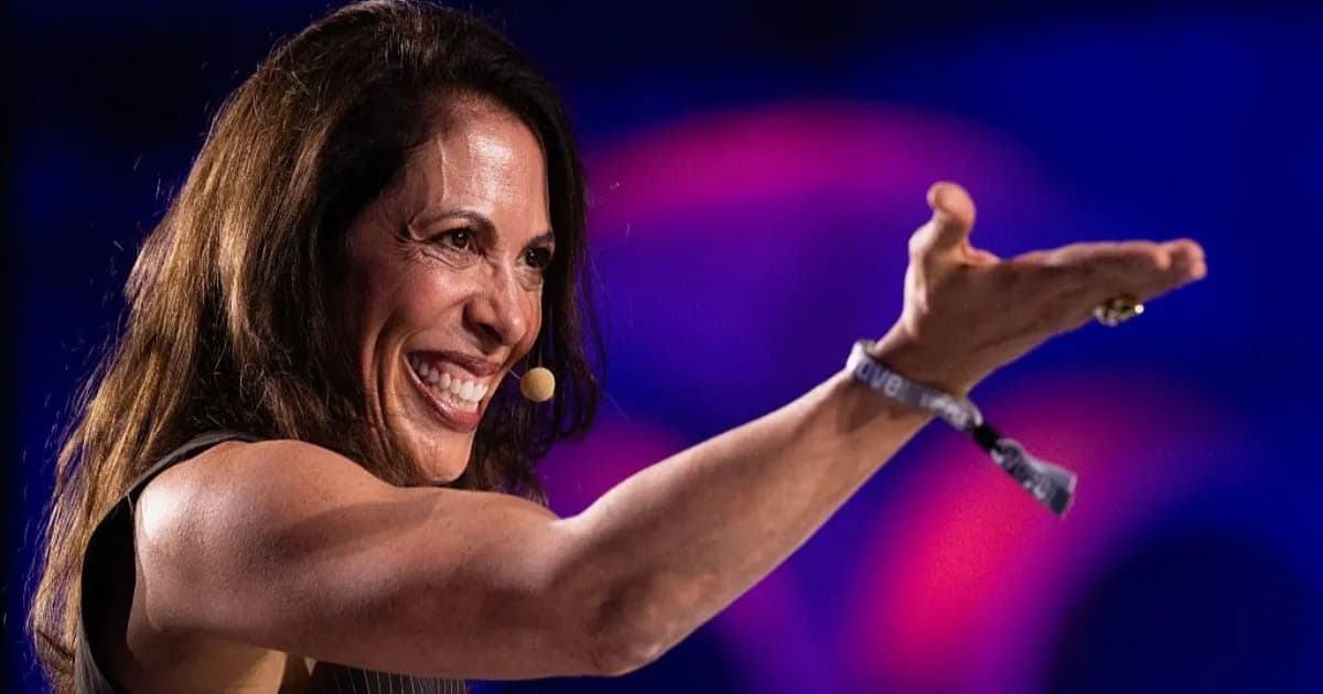 Linda Rottenberg, co-founder Endeavor, berbicara di atas panggung di Turin, Italia