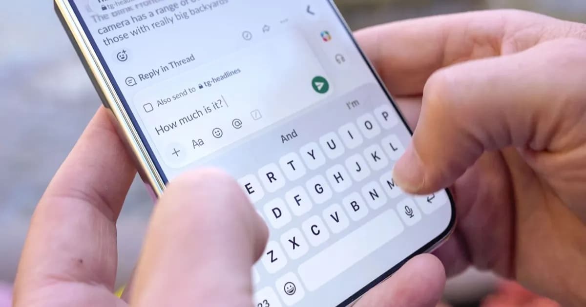 iPhone Duo foldable Apple saat sesi hands-on