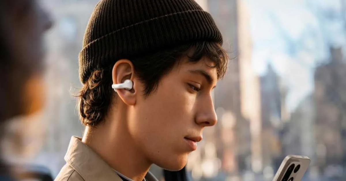 OnePlus Buds Clip resmi dengan desain clip-on, dual driver, dan baterai hingga 40 jam