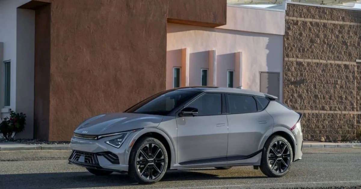 Kia EV6 2027 tampil dengan harga mulai 37.900 dolar AS dan jarak tempuh hingga 319 mil
