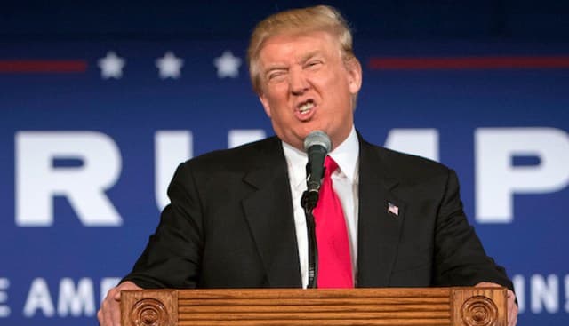 Boikot Debat, Donald Trump Konsultasi di Twitter