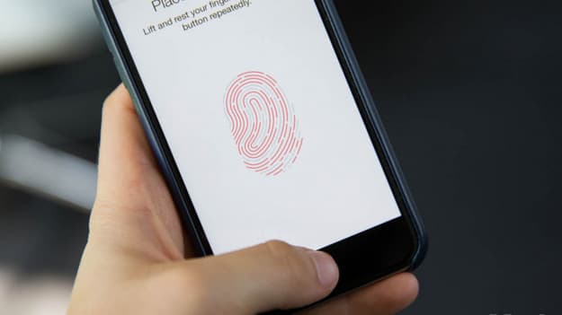5 Smartphone Menengah Berfitur Sensor Sidik Jari