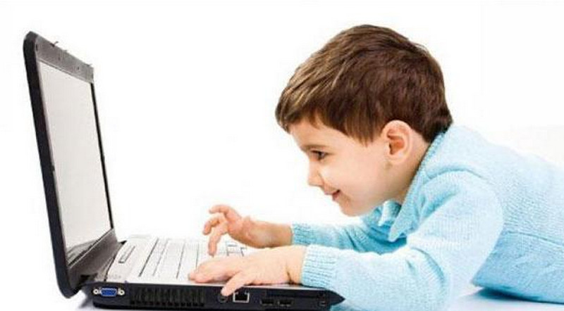 Duh! 44% Anak Rahasiakan Aktifitas Online ke Orang Tua