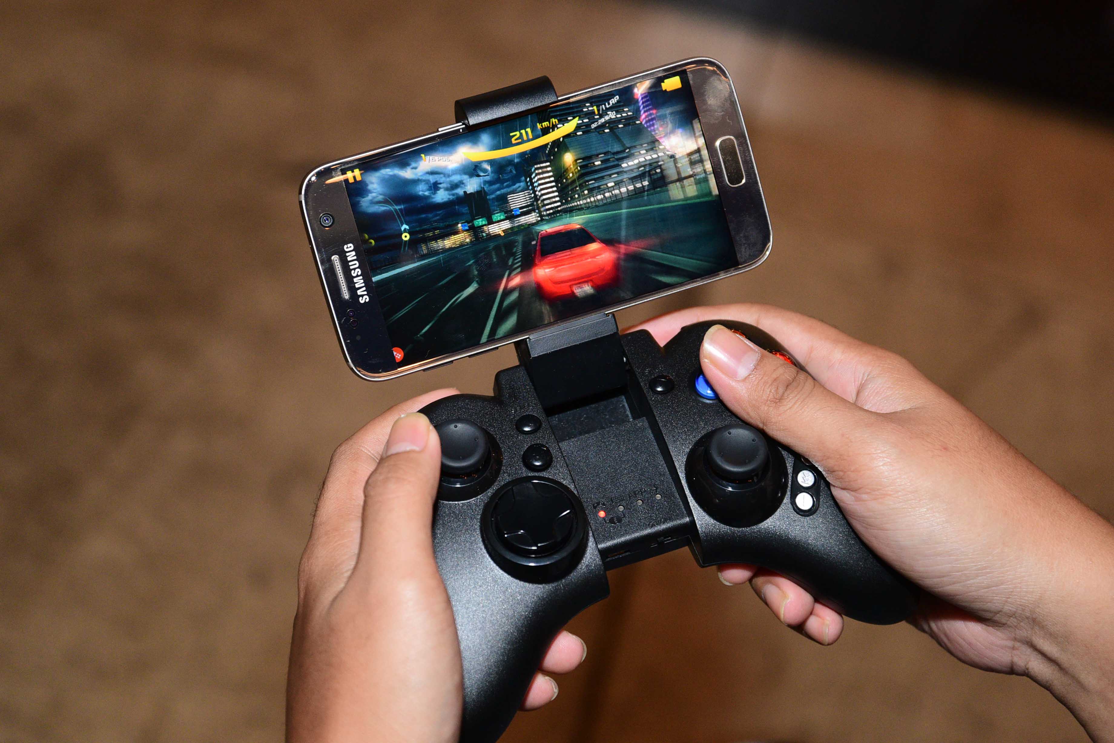 5 Keunggulan Galaxy S7 & S7 edge Diajak Nge-games