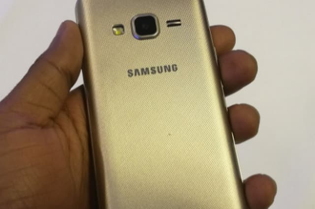 Akan Dirilis di Indonesia, Berapa Harga Samsung Z2?
