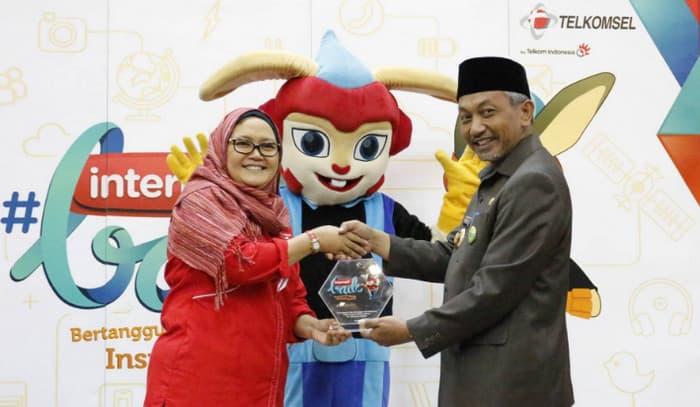Telkomsel Sosialisasi “Cyber Wellness” di Bekasi