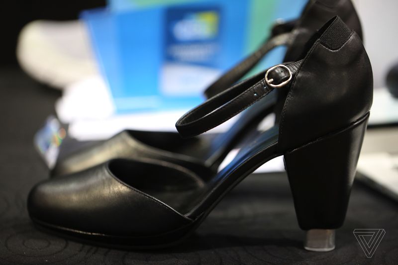 High Heels Pintar ini Miliki Kemampuan untuk Tracking Activity