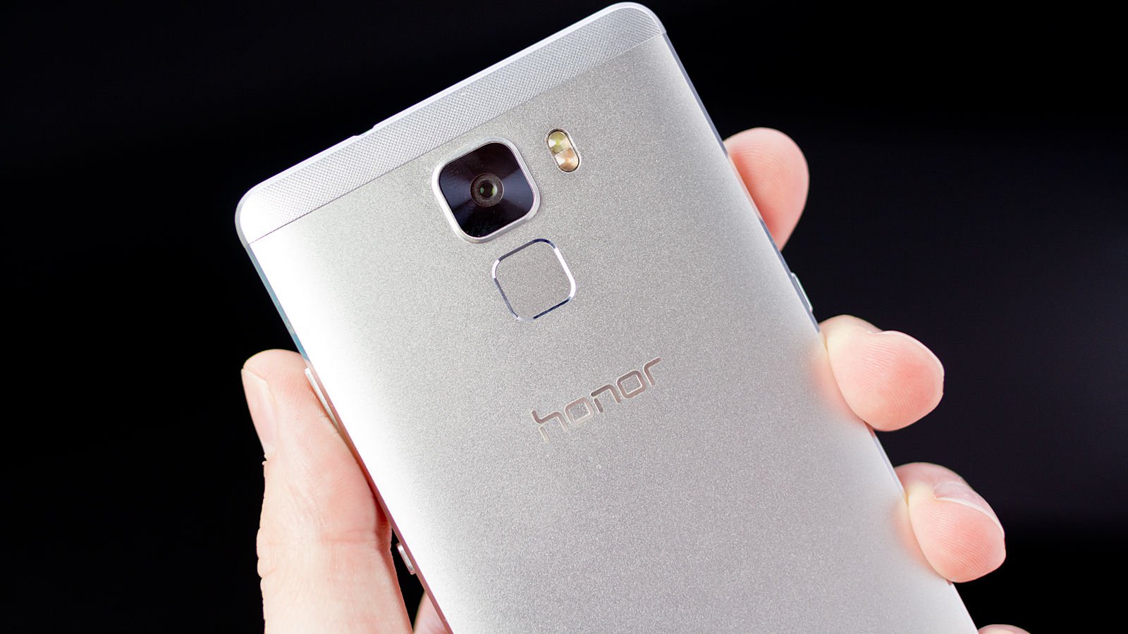 Weibo Pastikan Kamera Ganda 12MP dan 20MP di Badan Honor 9