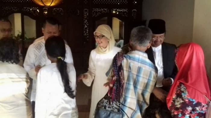 Jangan Lupakan 3 Hal Penting Ini Saat Bersilaturahmi