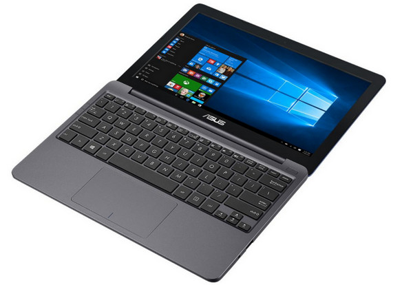 Asus EeeBook E203, Lebih Kecil dari Kertas A4