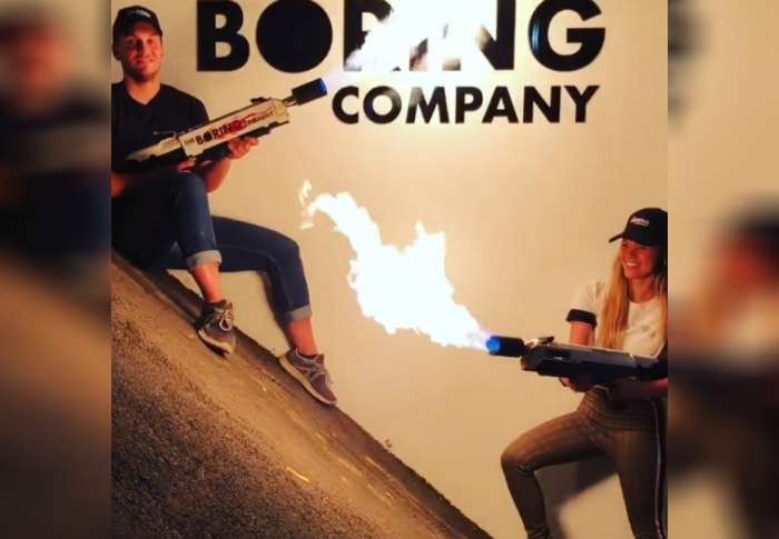 Saat Iron Man Punya “Mainan” Baru ‘Senjata Pelontar Api’