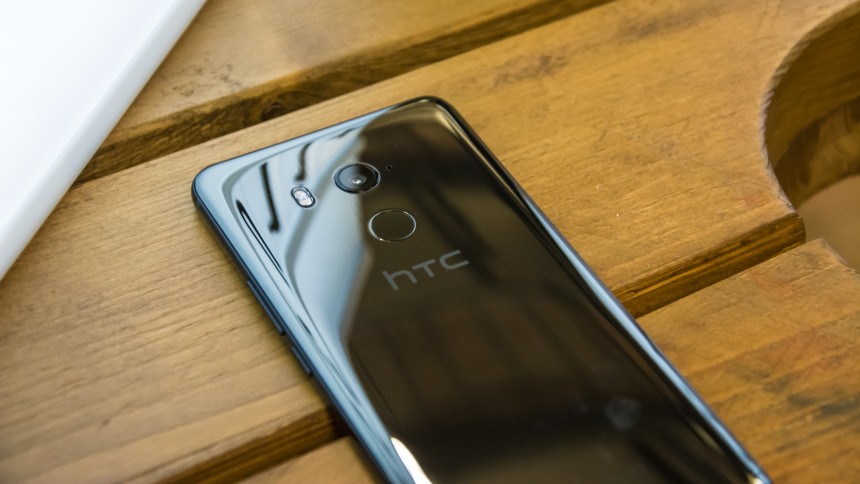 HTC U12