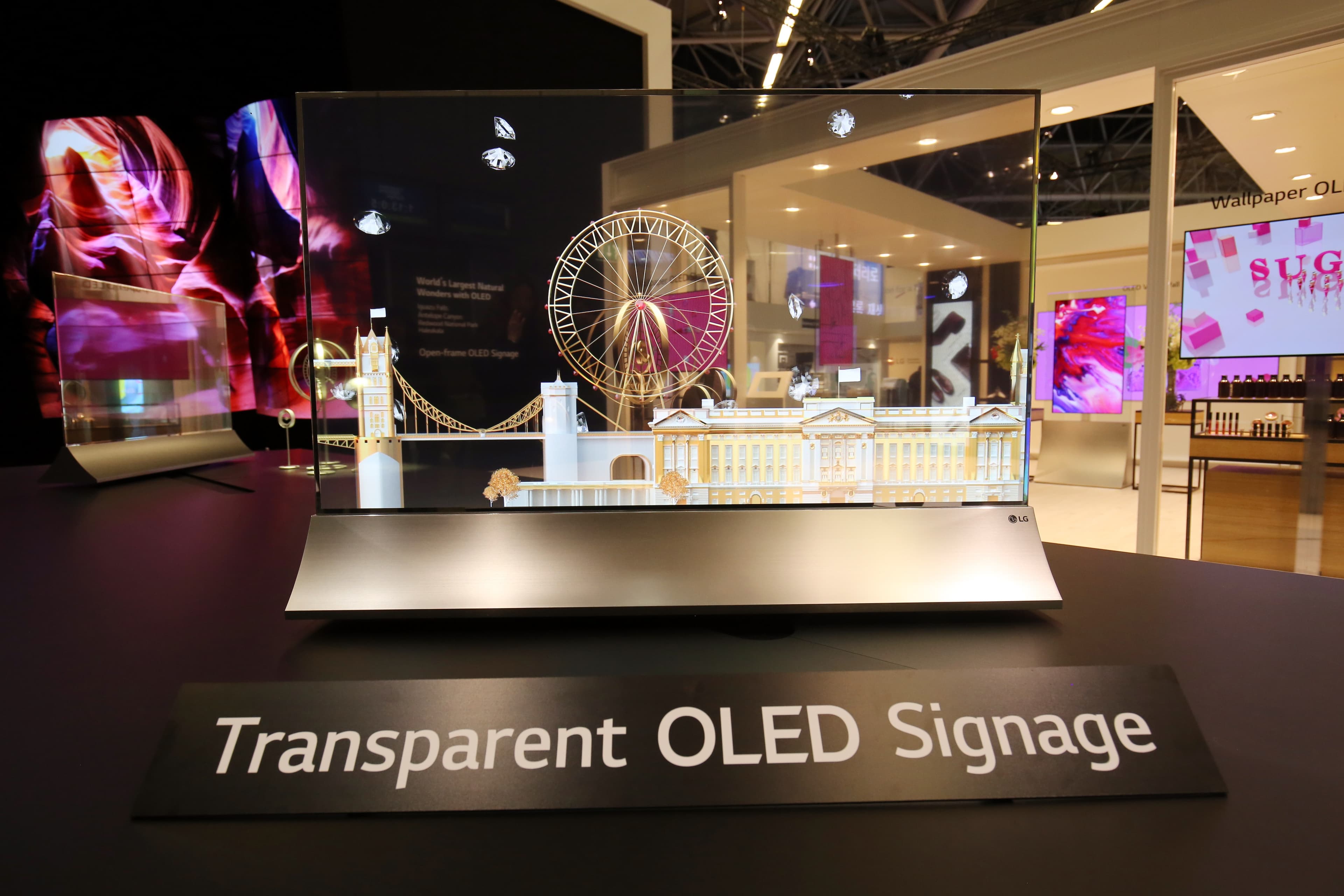 LG Perluas Pengguna OLED Bagi Solusi Bisnis