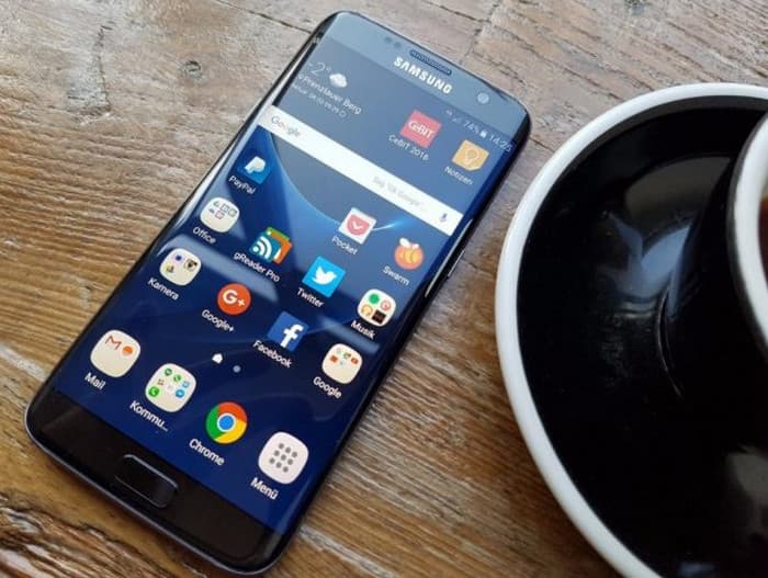 Samsung Lanjutkan Update OS Galaxy S7 dan S7 Edge