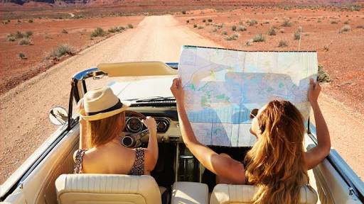 Liburan Canggih ala Traveler Millenial, Gak Lengkap Tanpa Gadget Ini!