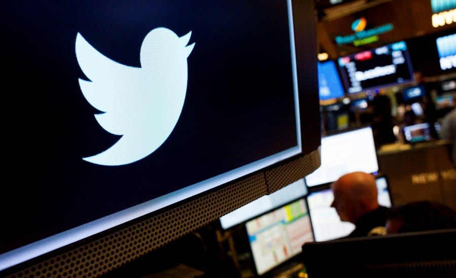 Senasib Facebook, Saham Twitter Susut Hampir 20 Persen