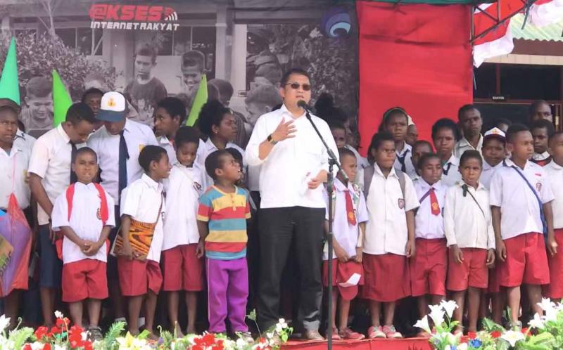 Menkominfo Minta Anak Indonesia Batasi Pakai Gawai