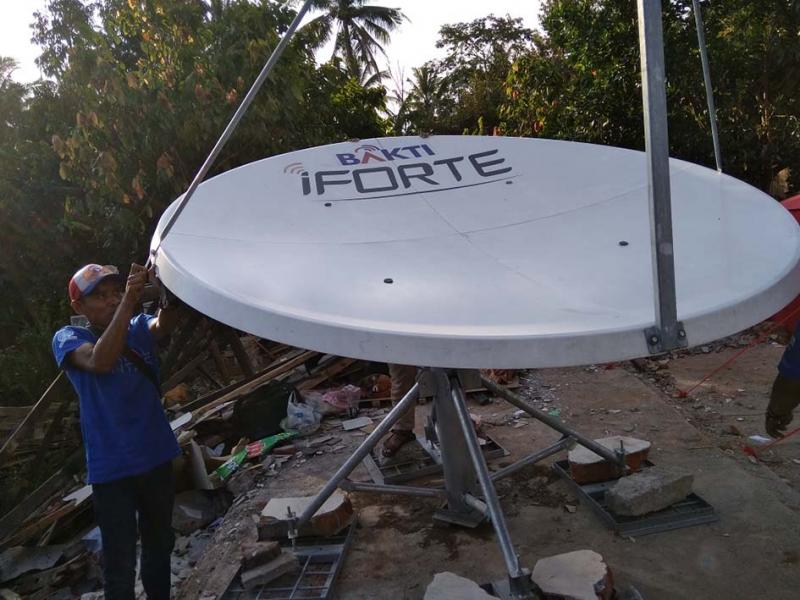 Kominfo Relokasi Dua Titik VSAT di Lombok