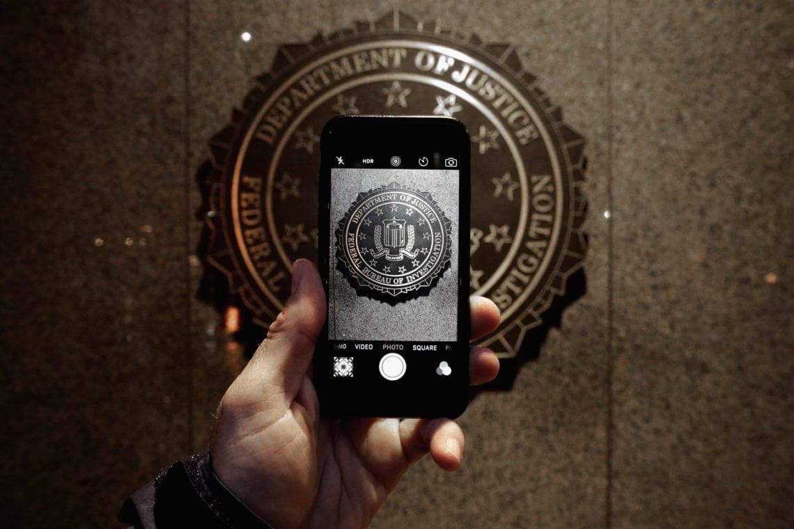 Sistem Pelacak Data iPhone
