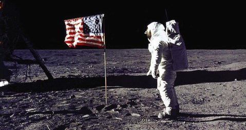 Rusia Selidiki Kebenaran Pendaratan di Bulan, Palsukah?