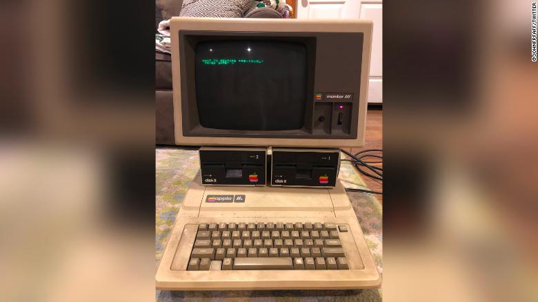 Komputer Jadul Apple II Ditemukan Simpan “Harta Karun”
