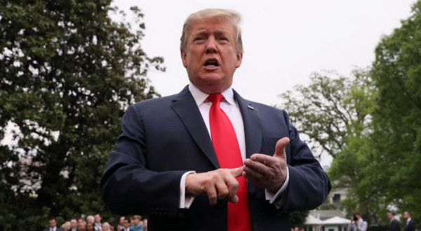 Kecam Facebook, Trump āBerkicauā Soal Teori Konspirasi di Twitter