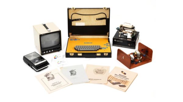 Lelang komputer Apple-1