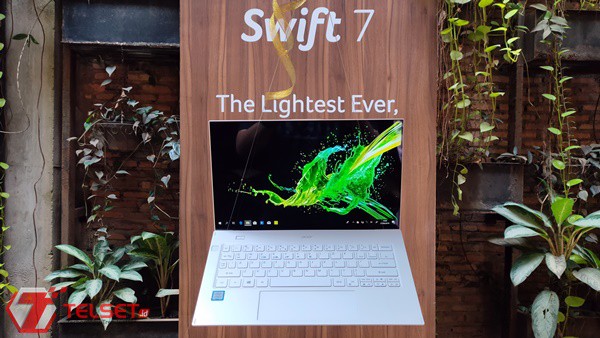 Acer Siwft 7