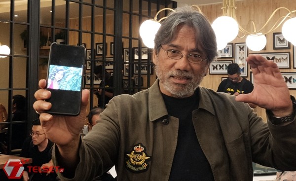 Oppo Reno Darwis Triadi