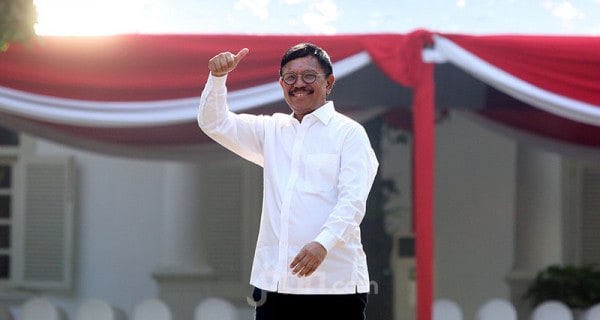 Kominfo Dipimpin Politisi